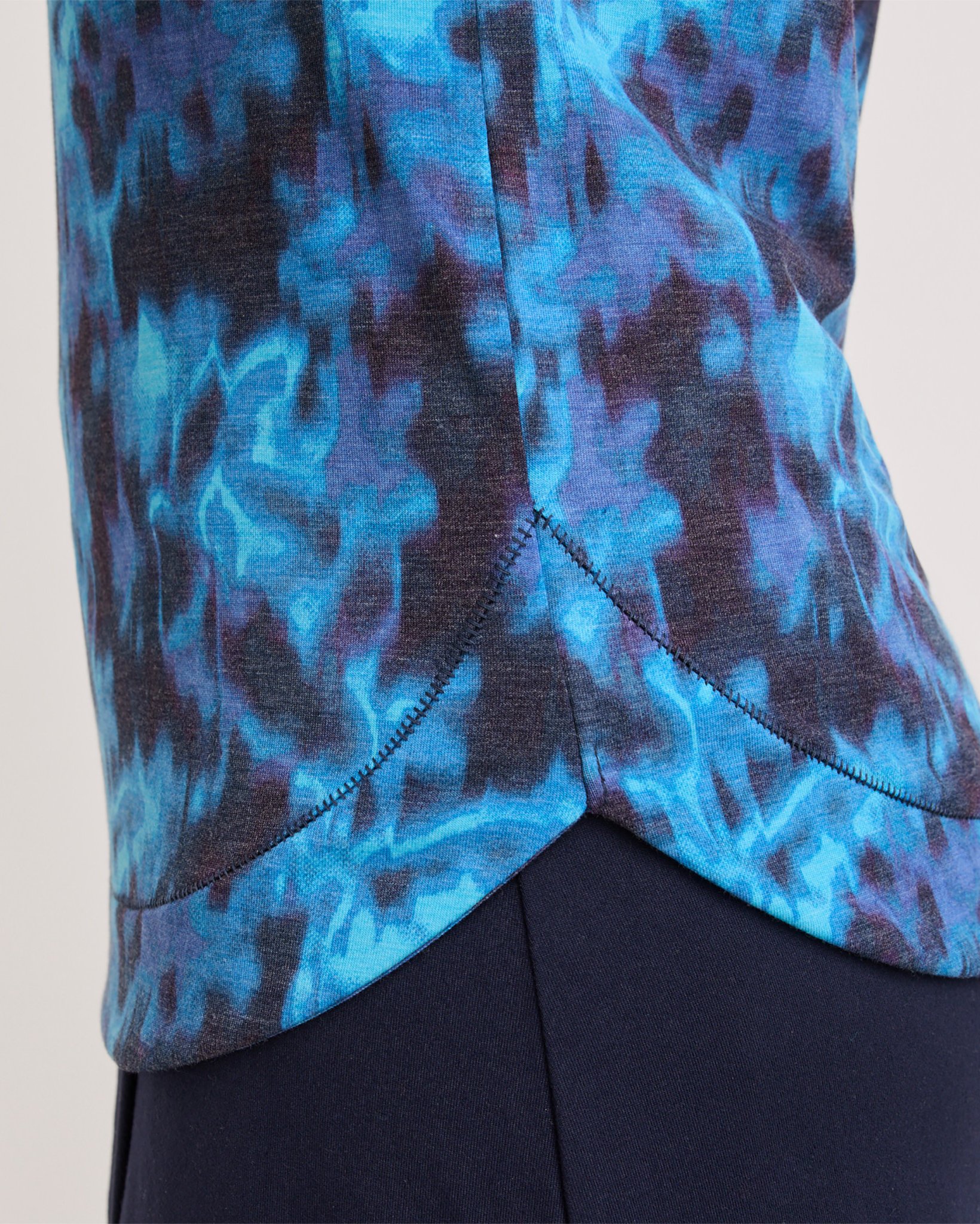 EVERACTIVE™ V-Neck Tee