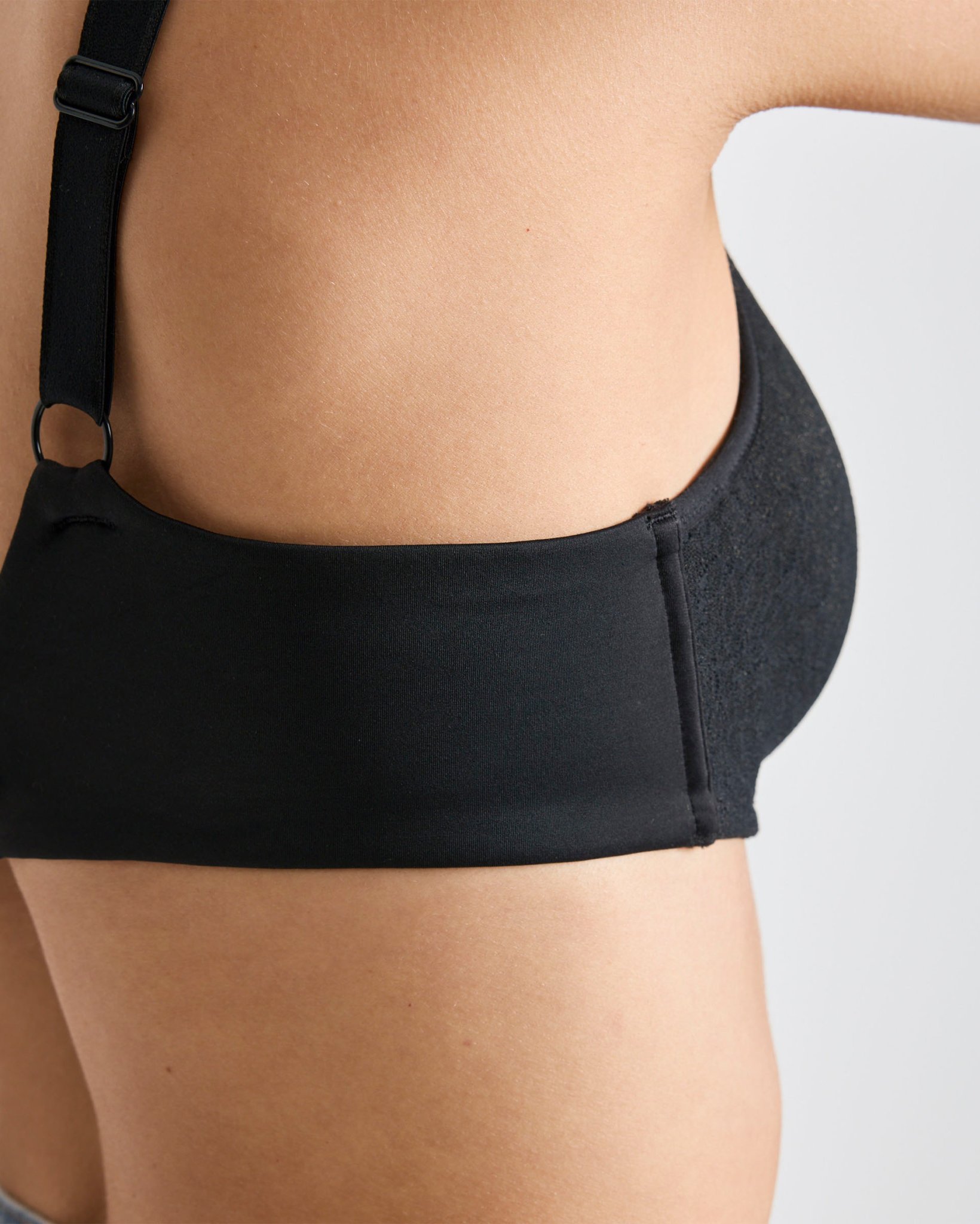 Jockey Smooth & Sleek Lace Full Coverage Wirefree T-Shirt Bra