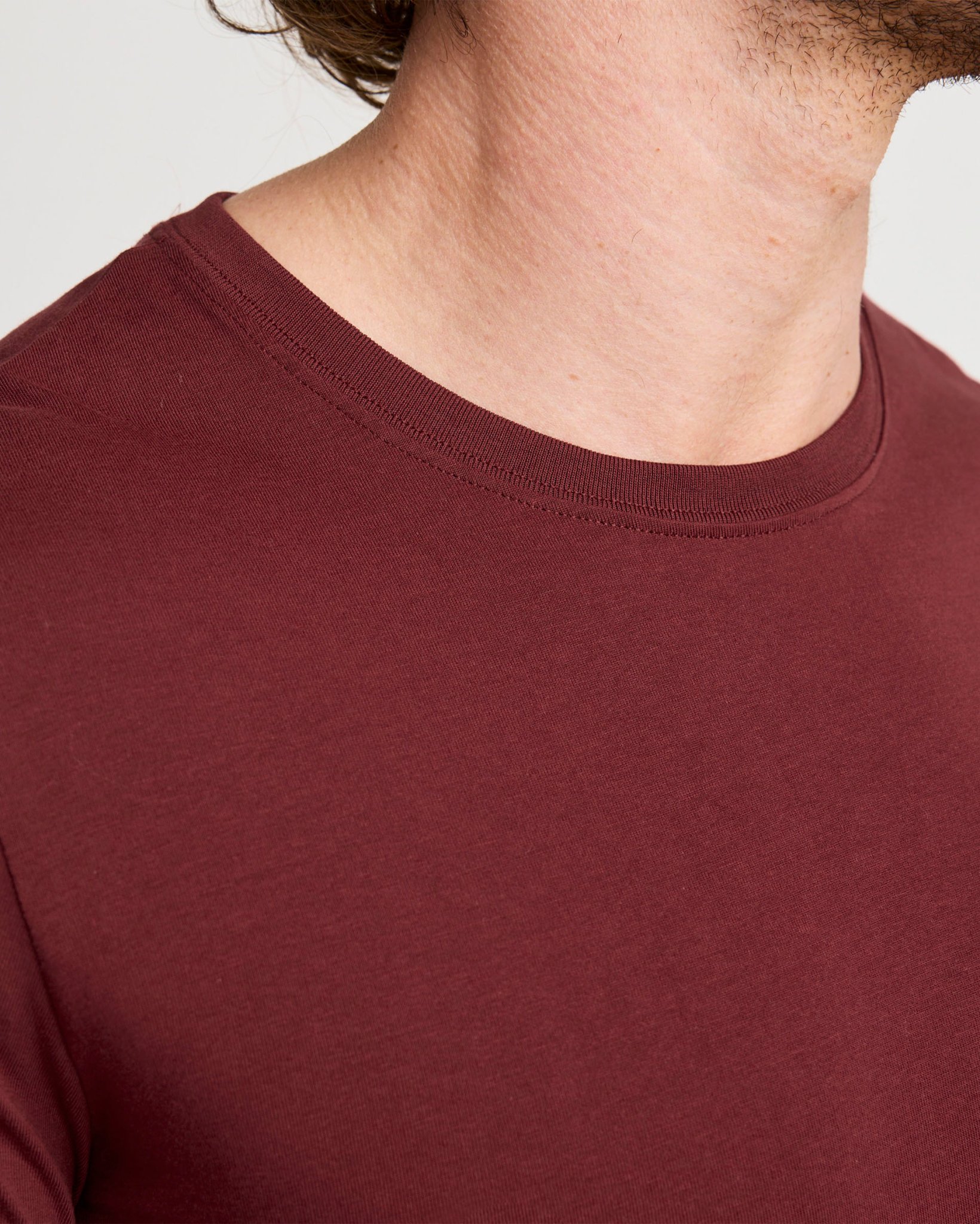 Tailored fit crewneck tshirt